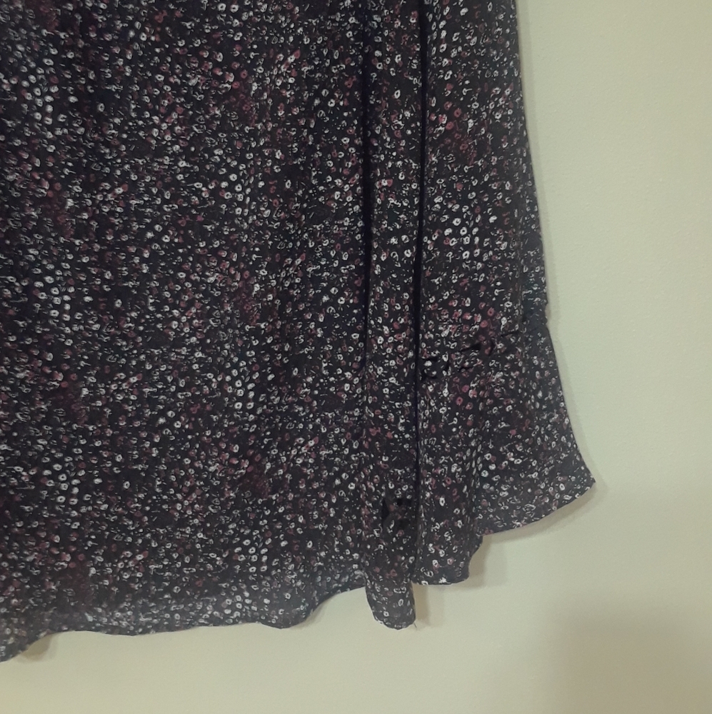 EUC Black and Pink Floral Blouse - Picture 5 of 6